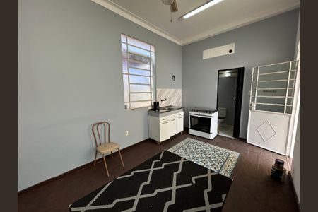 Sala/Quarto/Cozinha de kitnet/studio para alugar com 1 quarto, 26m² em Bento Ribeiro, Rio de Janeiro