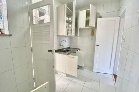 Apartamento para alugar com 65m², 2 quartos e sem vagaCozinha