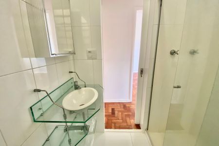Apartamento para alugar com 65m², 2 quartos e sem vagaBanheiro 