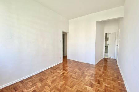 Sala  de apartamento para alugar com 2 quartos, 65m² em Leblon, Rio de Janeiro