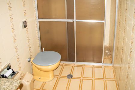 Casa à venda com 160m², 3 quartos e 4 vagasBanheio Suite