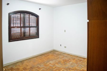 Casa à venda com 160m², 3 quartos e 4 vagasQuarto 2