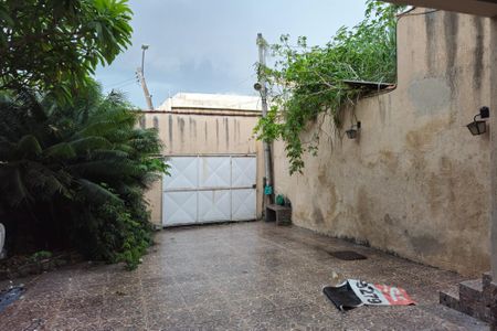 Casa para alugar com 199m², 4 quartos e 5 vagasGaragem