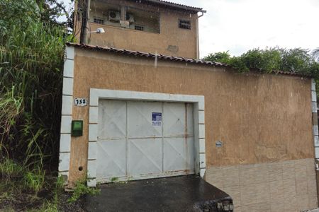 Casa para alugar com 199m², 4 quartos e 5 vagasFachada