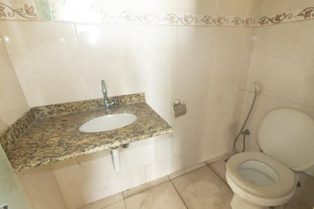 Casa para alugar com 199m², 4 quartos e 5 vagasBanheiro Social 2