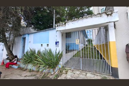 Casa para alugar com 400m², 3 quartos e 10 vagasFachada