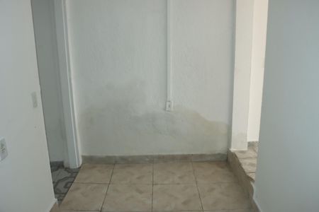 Casa para alugar com 1 quarto, 40m² em Jardim Irapiranga, Embu das Artes