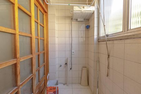 Apartamento à venda com 77m², 3 quartos e 1 vagaÁrea de Serviço