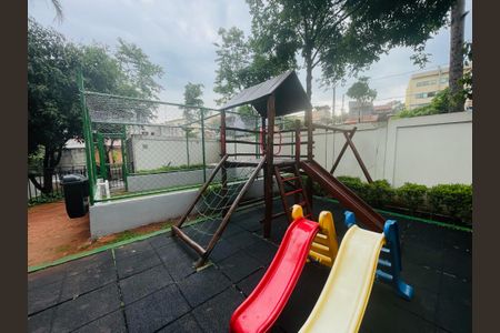Apartamento para alugar com 45m², 2 quartos e 1 vaga Apartamento para alugar com 45m², 2 quartos e 1 vagaÁrea comum - Playground