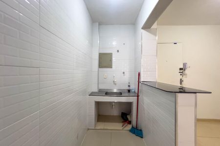 Cozinha de kitnet/studio à venda com 1 quarto, 26m² em Sé, São Paulo