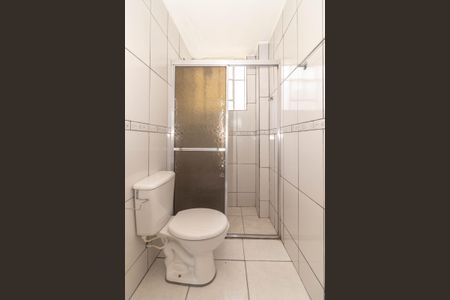 Banheiro  de apartamento para alugar com 1 quarto, 40m² em Jardim Itu, Porto Alegre