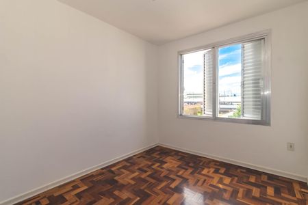 Quarto  de apartamento para alugar com 1 quarto, 40m² em Jardim Itu, Porto Alegre