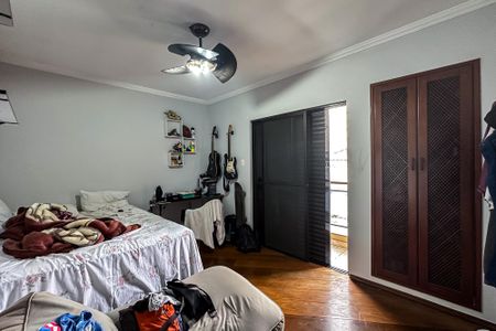 Casa à venda com 190m², 3 quartos e 4 vagasQuarto 2