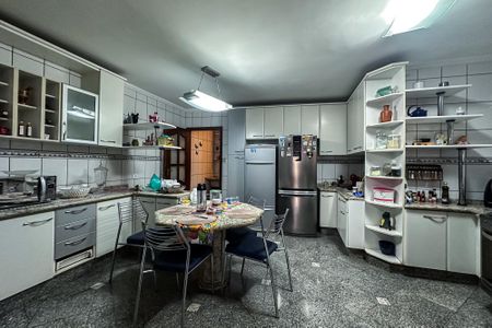 Casa à venda com 190m², 3 quartos e 4 vagasCozinha