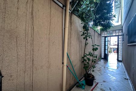 Casa à venda com 190m², 3 quartos e 4 vagasQuintal