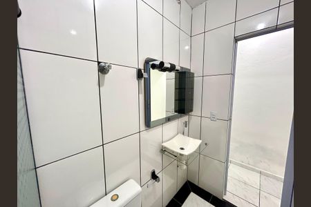 Banheiro  de casa para alugar com 1 quarto, 60m² em Jardim Bananal, Guarulhos