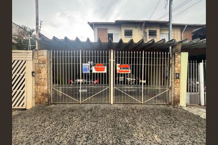 Casa à venda com 162m², 5 quartos e 2 vagasFachada