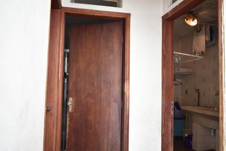 Casa à venda com 162m², 5 quartos e 2 vagasQuintal