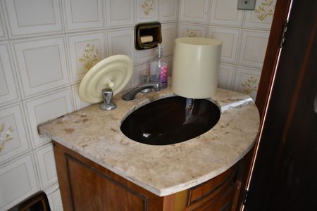 Casa à venda com 162m², 5 quartos e 2 vagasBanheiro de Serviço