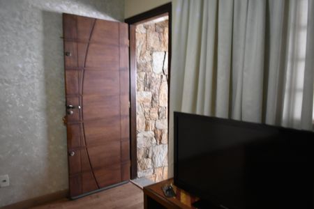 Casa à venda com 162m², 5 quartos e 2 vagasSala