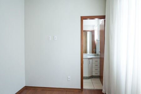 Apartamento à venda com 85m², 3 quartos e 2 vagassuite 