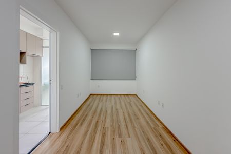 Apartamento para alugar com 28m², 1 quarto e 1 vagaPersianas