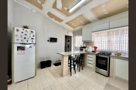 Casa à venda com 163m², 3 quartos e 2 vagasCozinha