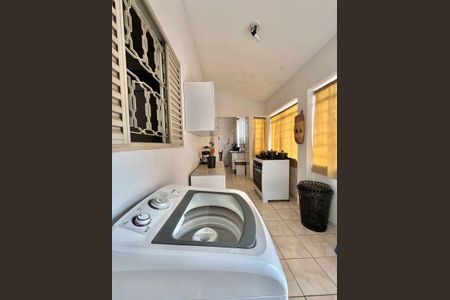 Casa à venda com 163m², 3 quartos e 2 vagasÁrea de Serviço