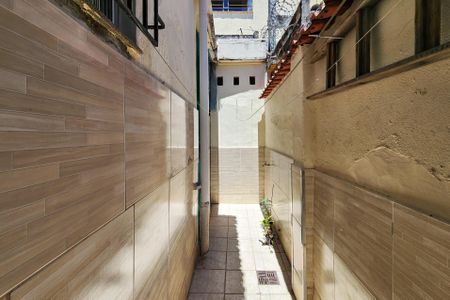 Casa de condomínio à venda com 60m², 2 quartos e 1 vaga Casa de condomínio à venda com 60m², 2 quartos e 1 vagaÁrea