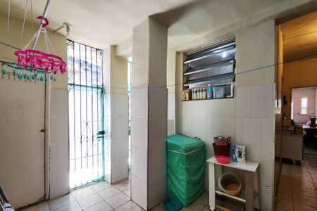Casa de condomínio à venda com 60m², 2 quartos e 1 vaga Casa de condomínio à venda com 60m², 2 quartos e 1 vagaÁrea de Serviço