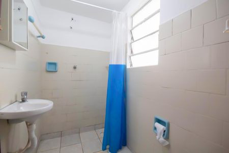 Banheiro de casa à venda com 1 quarto, 184m² em Veloso, Osasco