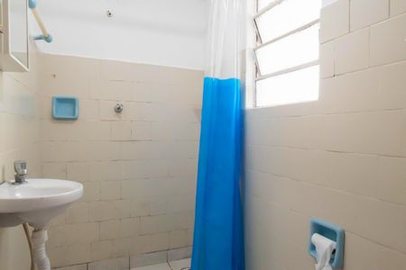 Banheiro de casa à venda com 1 quarto, 184m² em Veloso, Osasco