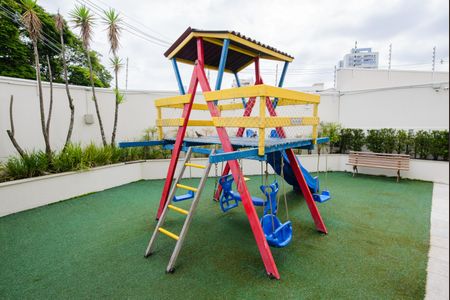 Apartamento para alugar com 76m², 2 quartos e 1 vaga Apartamento para alugar com 76m², 2 quartos e 1 vagaÁrea comum - Playground