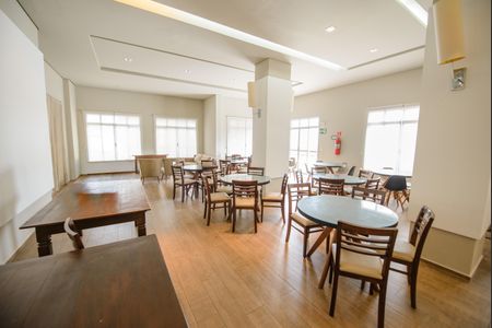 Apartamento para alugar com 76m², 2 quartos e 1 vaga Apartamento para alugar com 76m², 2 quartos e 1 vagaÁrea comum - Salão de festas