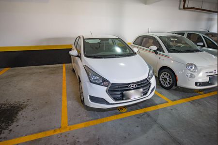 Apartamento para alugar com 76m², 2 quartos e 1 vaga Apartamento para alugar com 76m², 2 quartos e 1 vagaGaragem