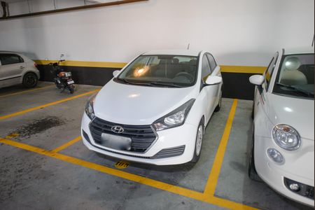 Apartamento para alugar com 76m², 2 quartos e 1 vaga Apartamento para alugar com 76m², 2 quartos e 1 vagaGaragem