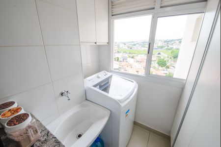 Apartamento para alugar com 76m², 2 quartos e 1 vaga Apartamento para alugar com 76m², 2 quartos e 1 vagaCozinha e Área de Serviço
