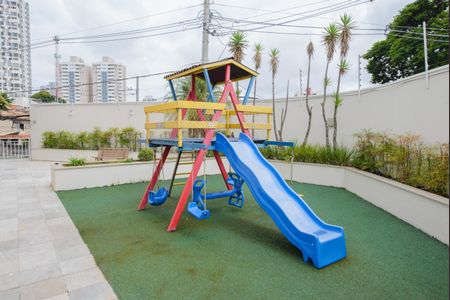 Apartamento para alugar com 76m², 2 quartos e 1 vaga Apartamento para alugar com 76m², 2 quartos e 1 vagaÁrea comum - Playground