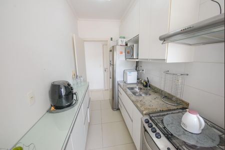 Apartamento para alugar com 76m², 2 quartos e 1 vaga Apartamento para alugar com 76m², 2 quartos e 1 vagaCozinha e Área de Serviço