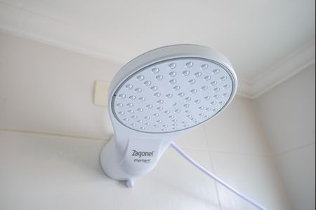 Apartamento para alugar com 76m², 2 quartos e 1 vaga Apartamento para alugar com 76m², 2 quartos e 1 vagaBanheiro da Suíte