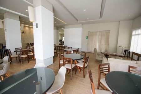 Apartamento para alugar com 76m², 2 quartos e 1 vaga Apartamento para alugar com 76m², 2 quartos e 1 vagaÁrea comum - Salão de festas