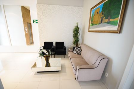 Apartamento para alugar com 76m², 2 quartos e 1 vaga Apartamento para alugar com 76m², 2 quartos e 1 vagaHall de entrada