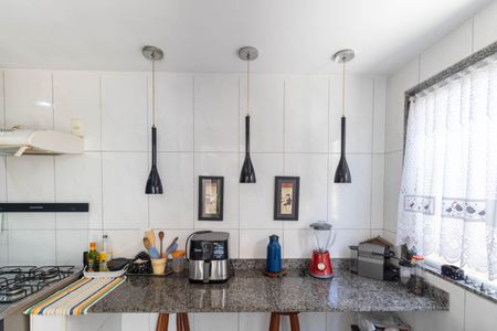 Casa de condomínio para alugar com 170m², 3 quartos e 1 vagaCozinha e Área de Serviço