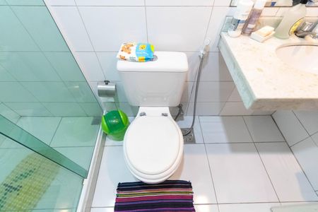 Casa de condomínio para alugar com 170m², 3 quartos e 1 vagaBanheiro do Quarto 2