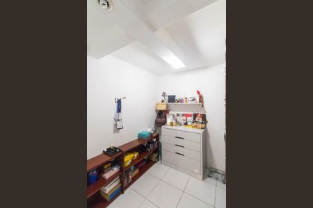 Casa de condomínio para alugar com 170m², 3 quartos e 1 vagaCloset