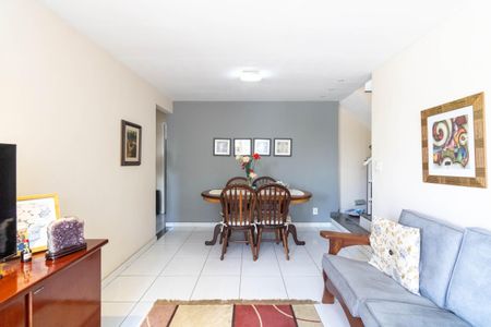 Sala de casa de condomínio para alugar com 3 quartos, 170m² em Campo Grande, Rio de Janeiro