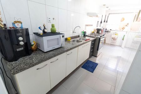 Casa de condomínio para alugar com 170m², 3 quartos e 1 vagaCozinha e Área de Serviço