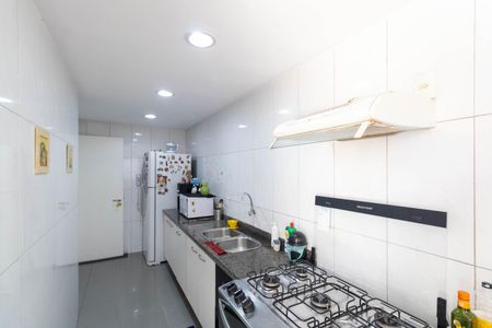 Casa de condomínio para alugar com 170m², 3 quartos e 1 vagaCozinha e Área de Serviço