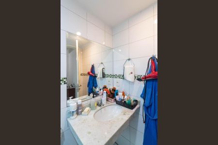 Casa de condomínio para alugar com 170m², 3 quartos e 1 vagaBanheiro do Quarto 2