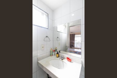 Casa de condomínio para alugar com 170m², 3 quartos e 1 vagaBanheiro 1